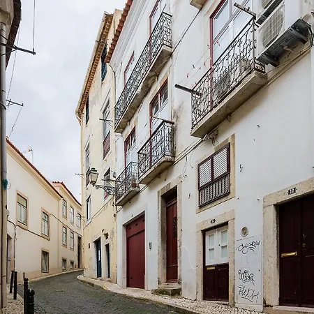 Alfama First Floor